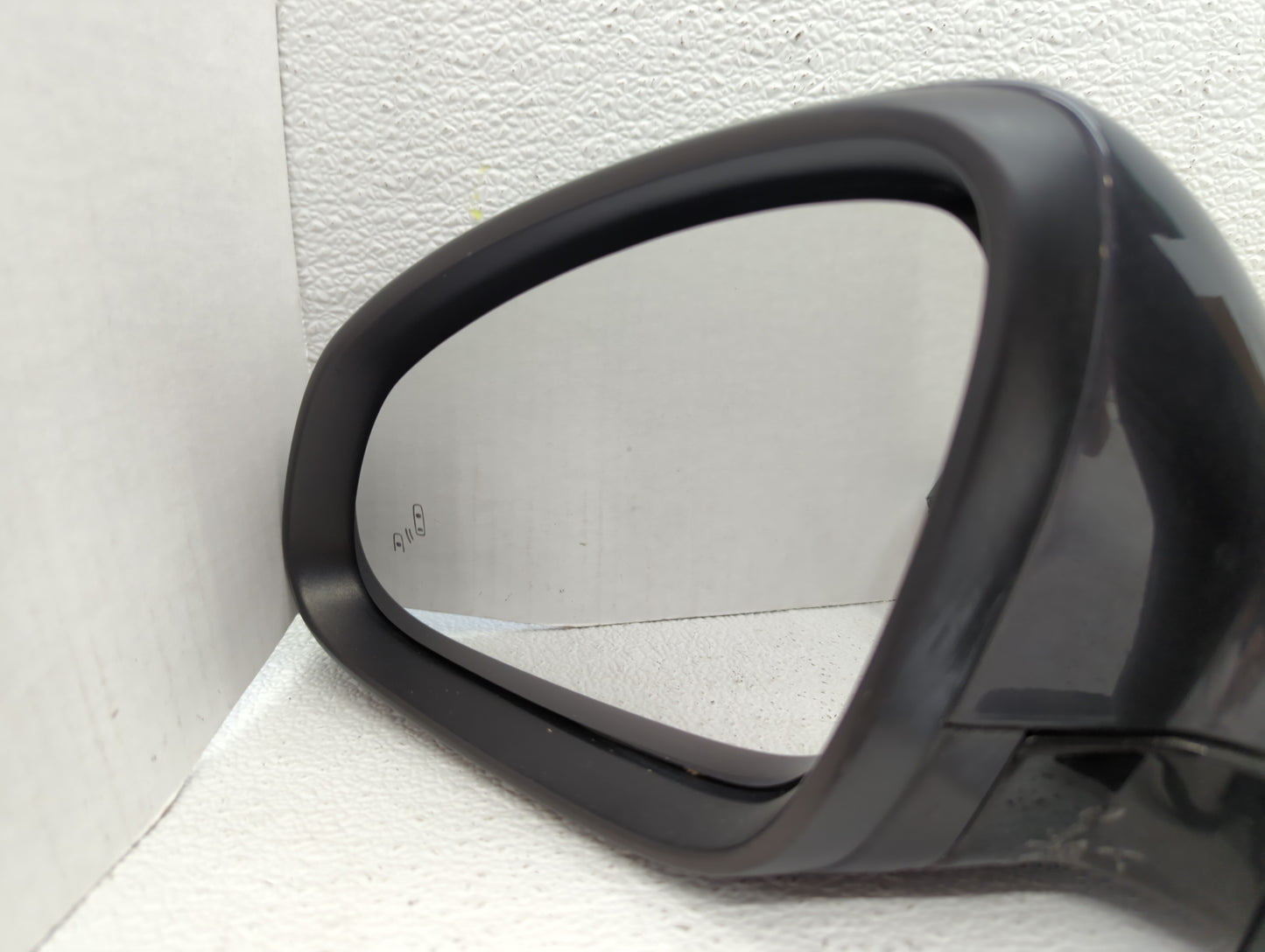 2021 Saturn Astra Driver Side View Mirror - Left Door Mirror OEM Used - Oemusedautoparts1.com