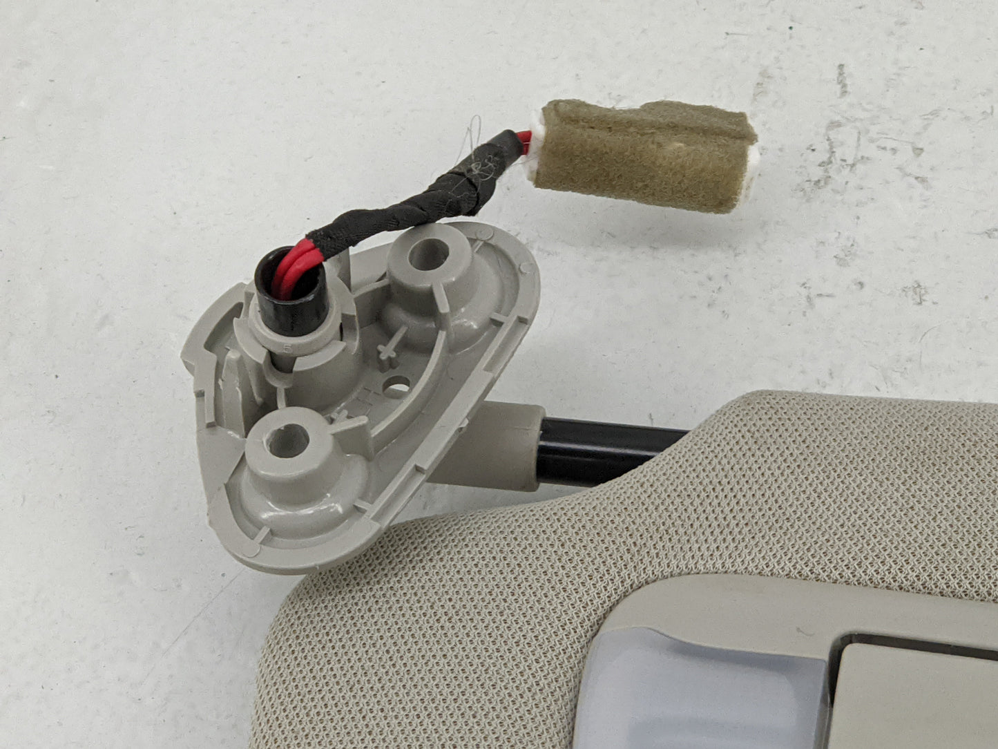 2021 Subaru Ascent Sun Visor Shade Replacement Driver Left Mirror Fits OEM Used Auto Parts - Oemusedautoparts1.com
