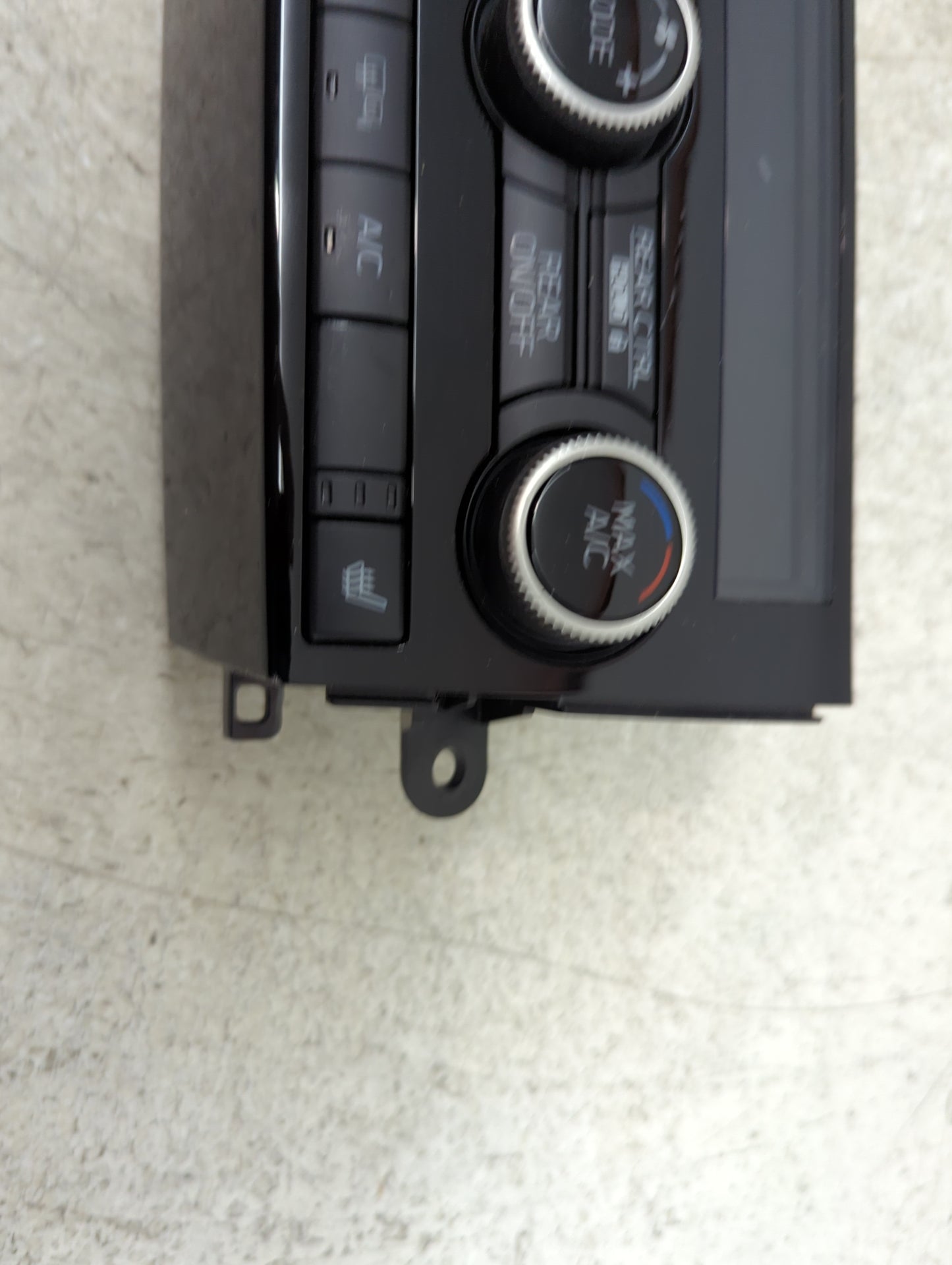 2021 Subaru Ascent Climate Control Module Temperature AC/Heater Replacement P/N:72311 XC01A, 062B Fits OEM Used Auto Parts -