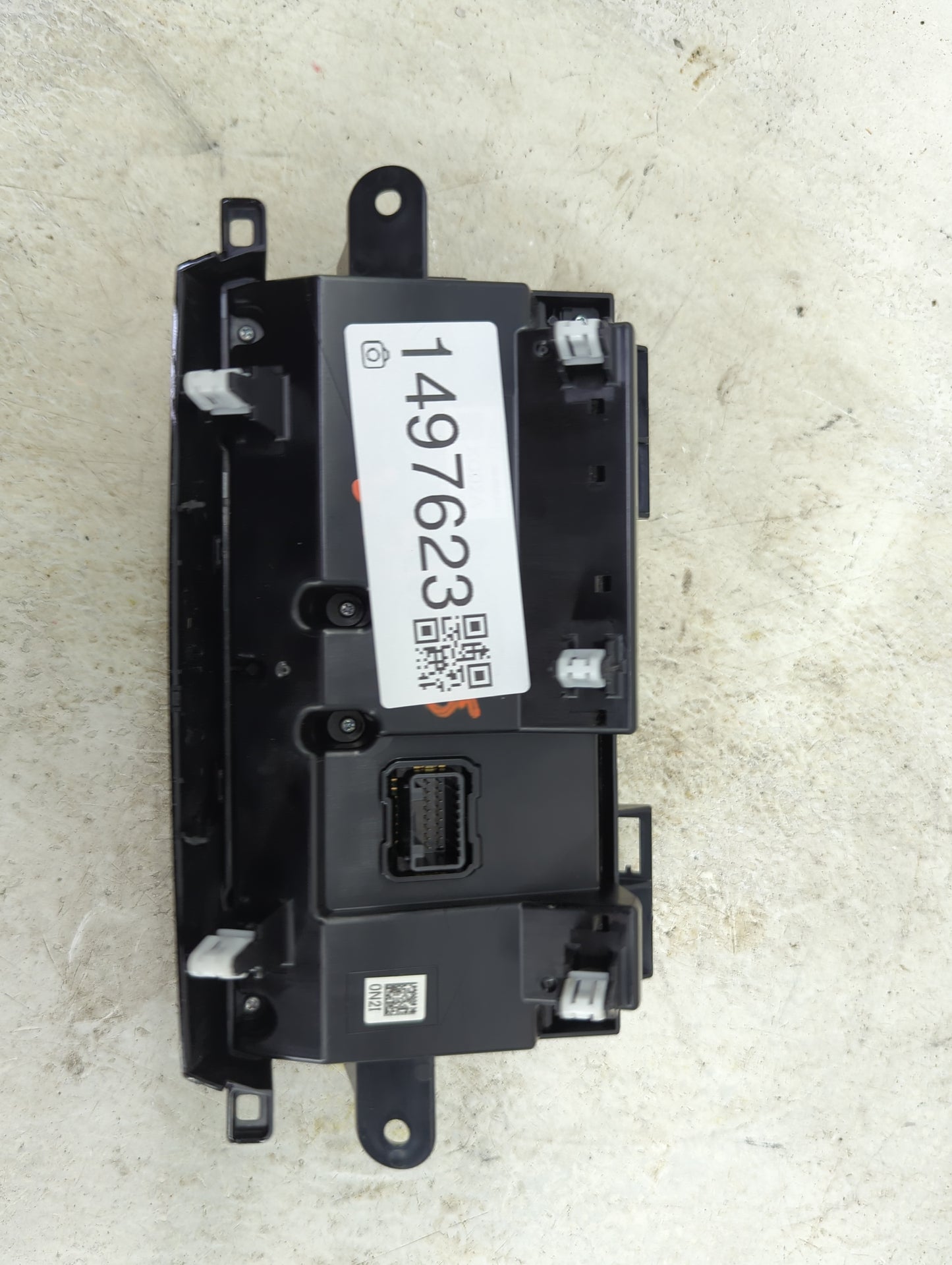 2021 Subaru Ascent Climate Control Module Temperature AC/Heater Replacement Fits OEM Used Auto Parts - Oemusedautoparts1.com