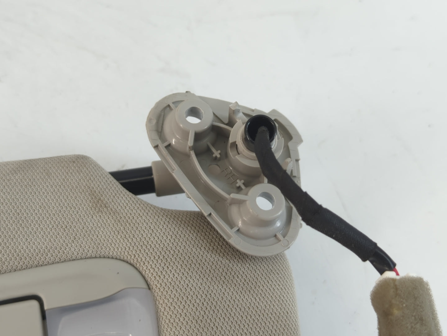 2021 Subaru Ascent Sun Visor Shade Replacement Driver Left Mirror Fits OEM Used Auto Parts - Oemusedautoparts1.com