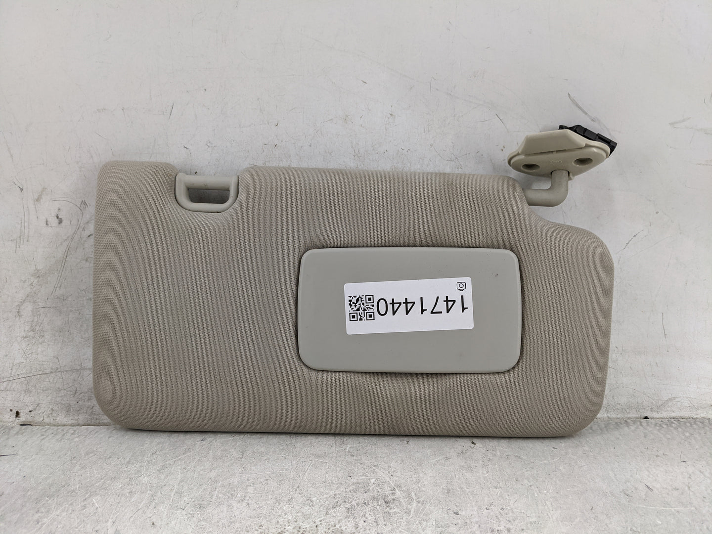 2021 Subaru Forester Sun Visor Shade Replacement Passenger Right Mirror Fits OEM Used Auto Parts - Oemusedautoparts1.com