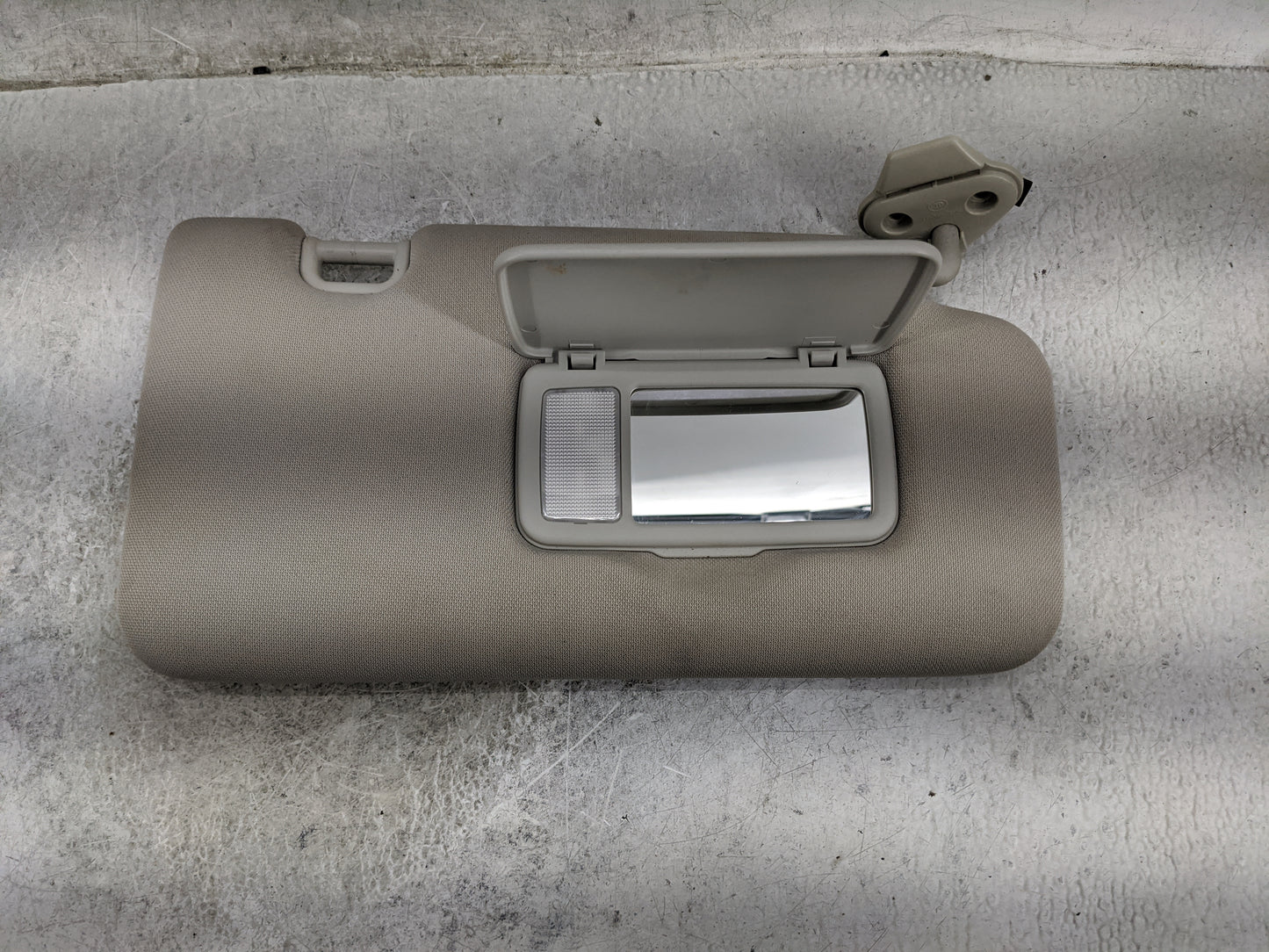 2021 Subaru Forester Sun Visor Shade Replacement Passenger Right Mirror Fits OEM Used Auto Parts - Oemusedautoparts1.com