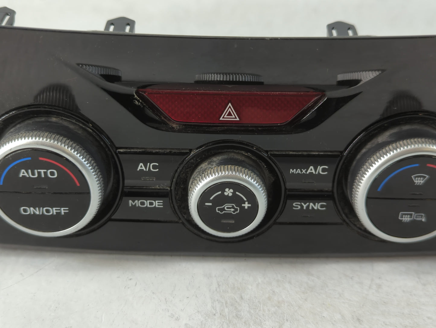 2019-2021 Subaru Forester Climate Control Module Temperature AC/Heater Replacement P/N:72311SJ651 Fits Fits 2019 2020 2021 O