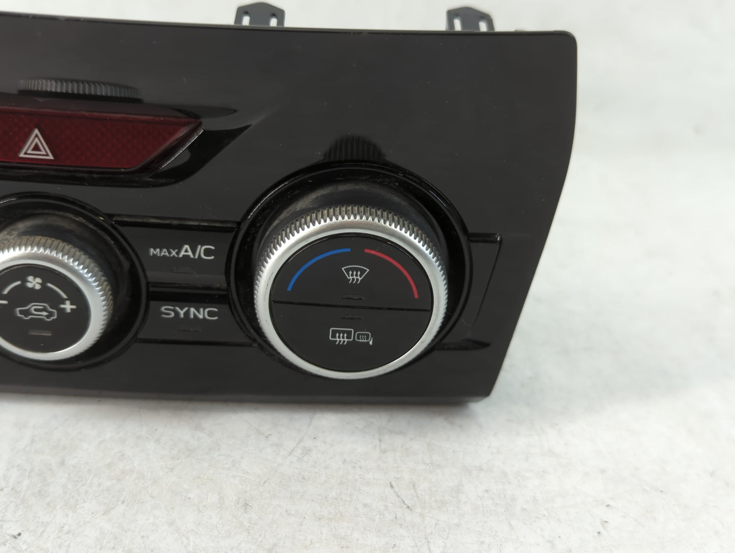 2019-2021 Subaru Forester Climate Control Module Temperature AC/Heater Replacement P/N:72311SJ651 Fits Fits 2019 2020 2021 O