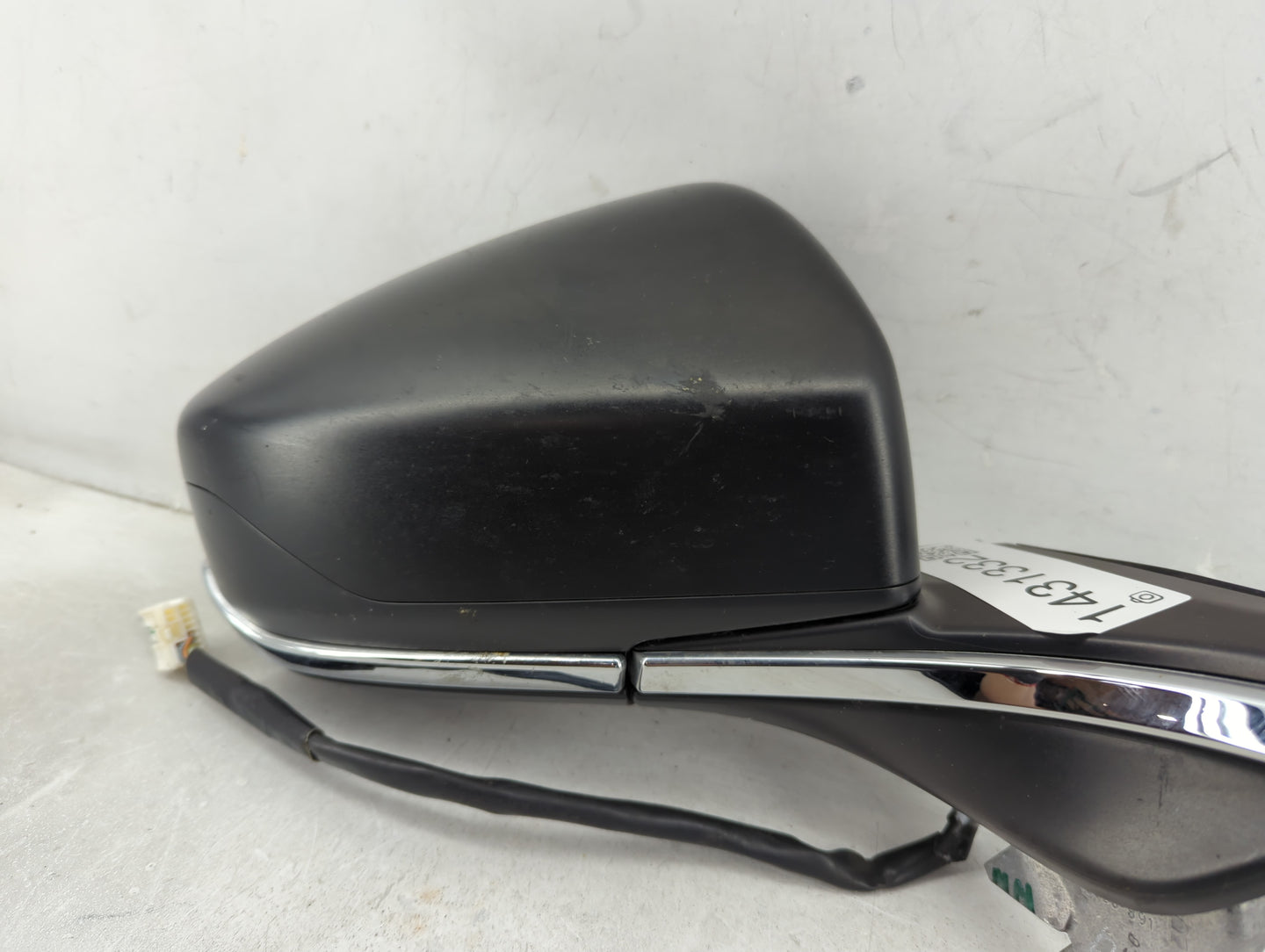 2020-2022 Subaru Legacy Passenger Side View Mirror - Right Door Mirror OEM Used - Oemusedautoparts1.com