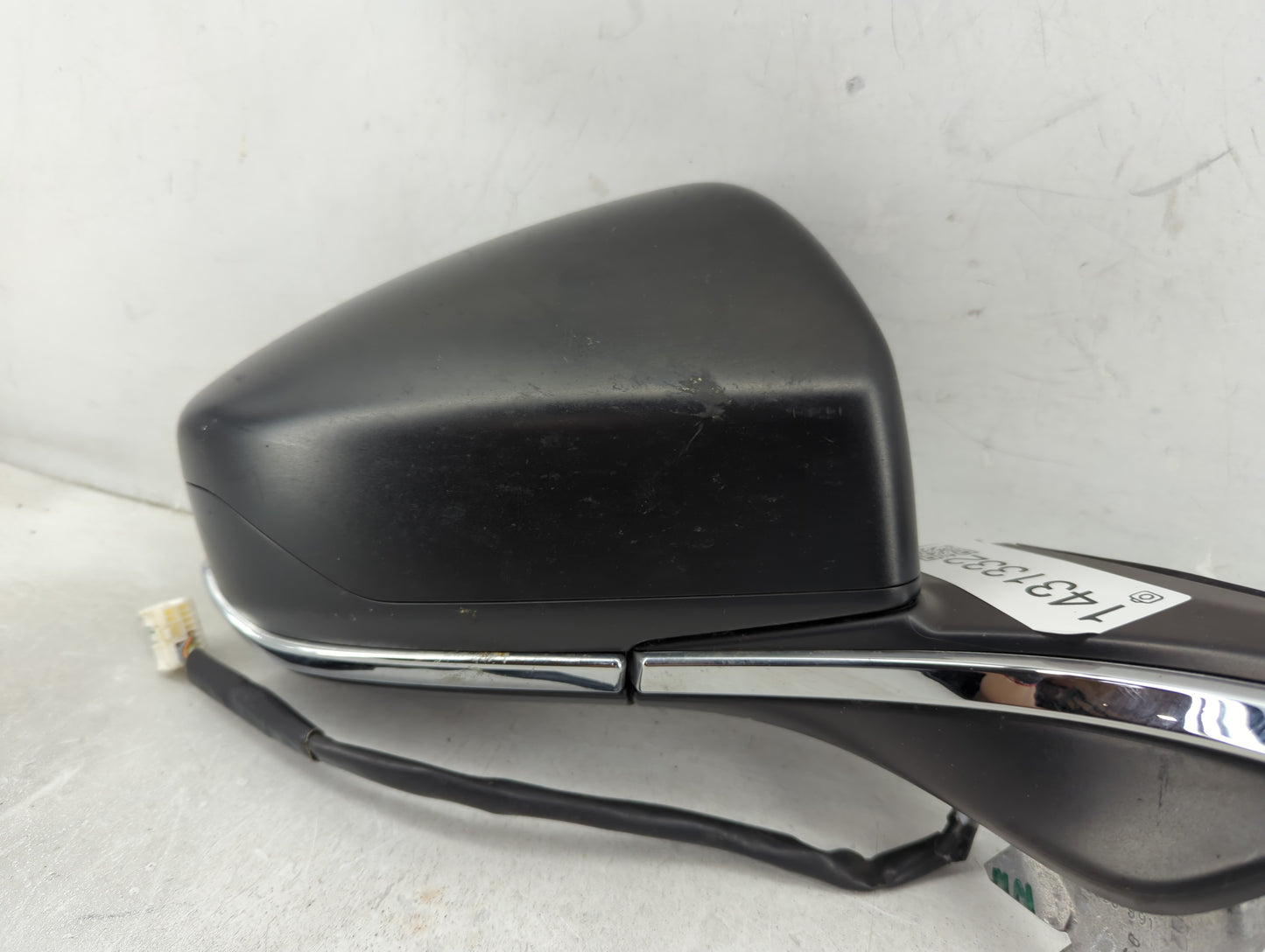 2020-2022 Subaru Legacy Passenger Side View Mirror - Right Door Mirror OEM Used - Oemusedautoparts1.com