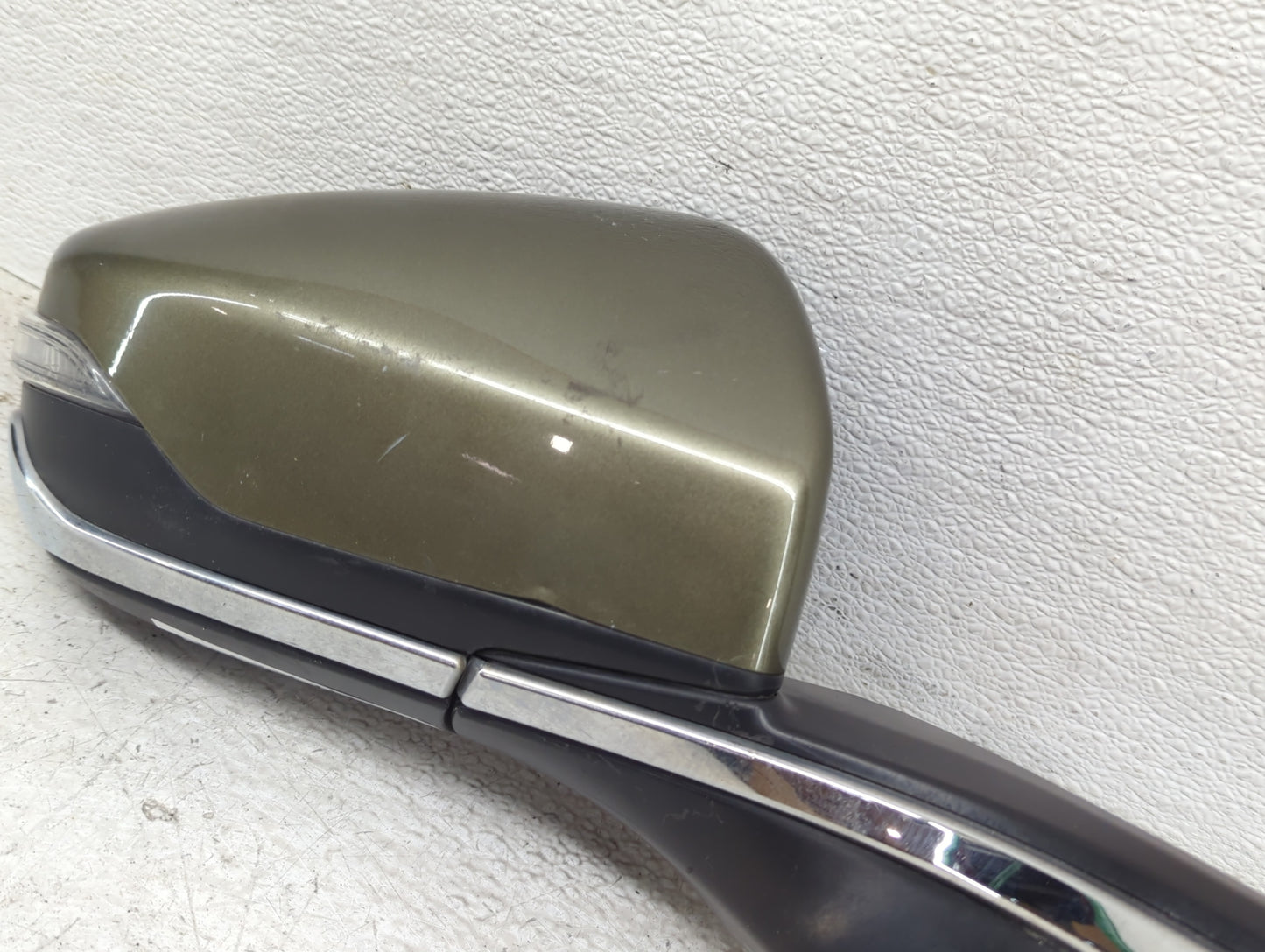 2020-2022 Subaru Legacy Passenger Side View Mirror - Right Door Mirror OEM Used - Oemusedautoparts1.com