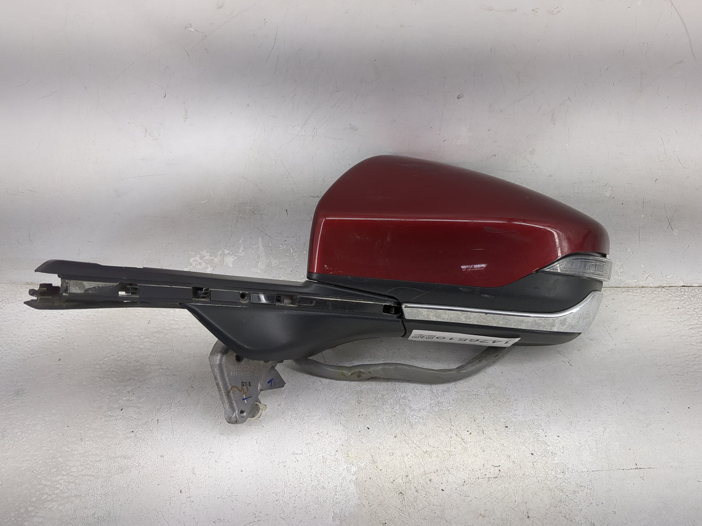 2020-2022 Subaru Legacy Driver Side View Mirror - Left Door Mirror OEM Used - Oemusedautoparts1.com