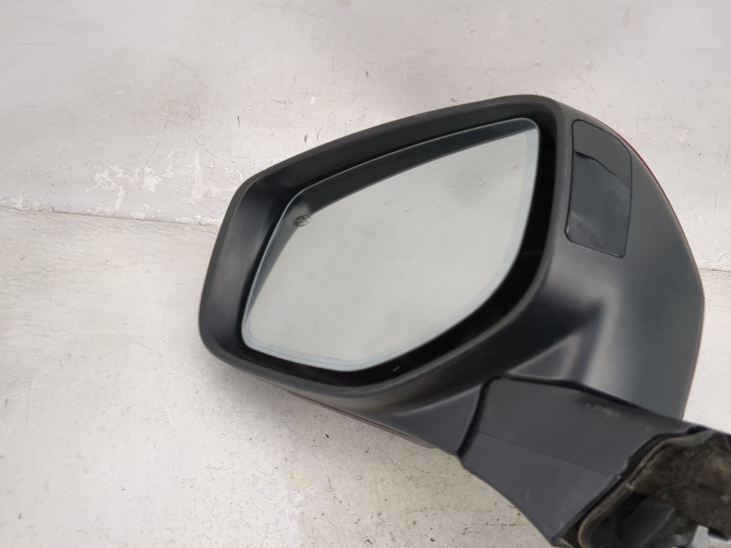 2020-2022 Subaru Legacy Driver Side View Mirror - Left Door Mirror OEM Used - Oemusedautoparts1.com