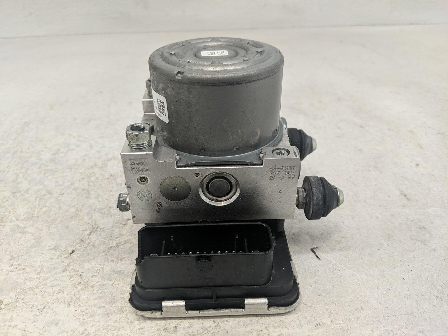 2021 Subaru Xv ABS Pump Control Module Replacement P/N:27536FL230 Fits OEM Used Auto Parts - Oemusedautoparts1.com