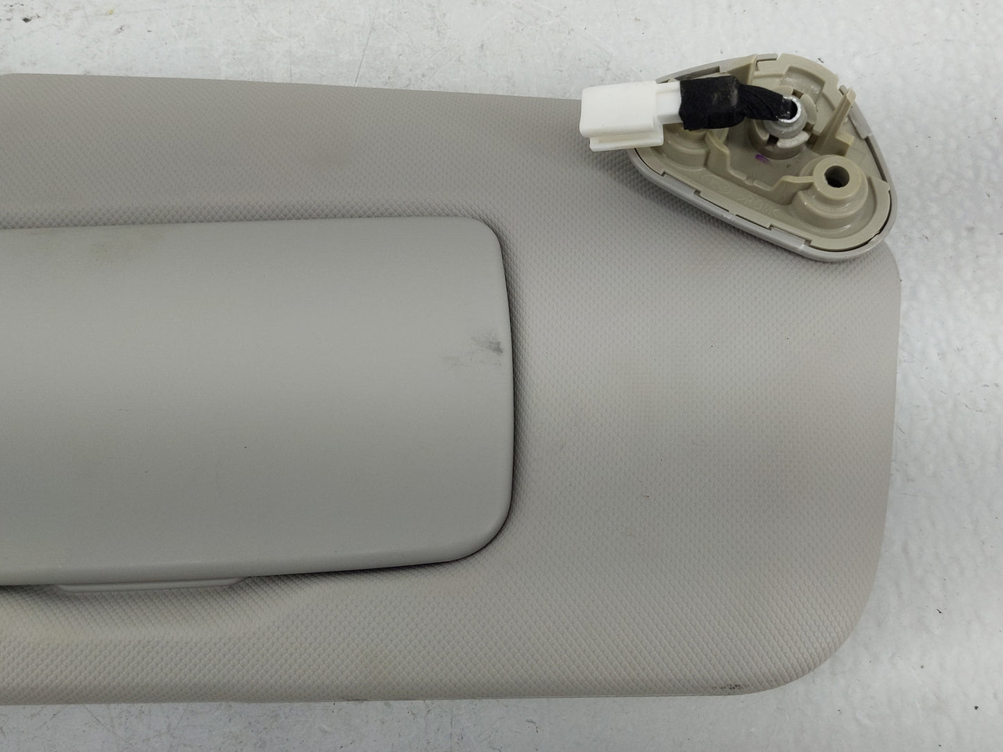 2021 Subaru Xv Sun Visor Shade Replacement Passenger Right Mirror Fits Fits 2022 OEM Used Auto Parts - Oemusedautoparts1.com
