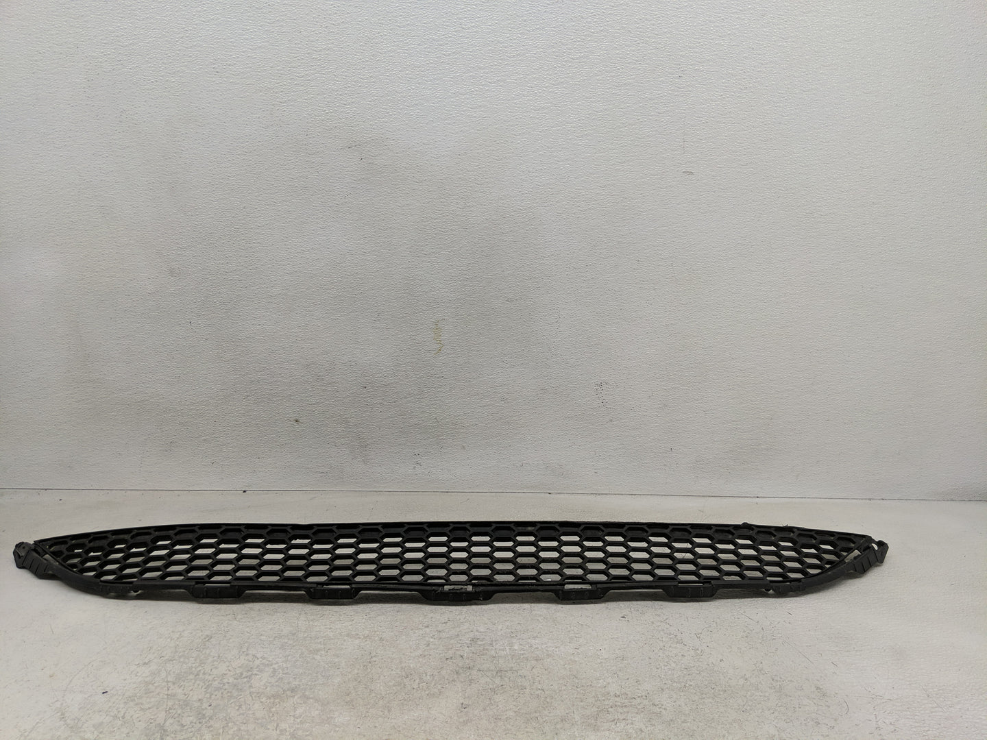 2021 Subaru Xv Front Grille Bumper Not Included - Oemusedautoparts1.com