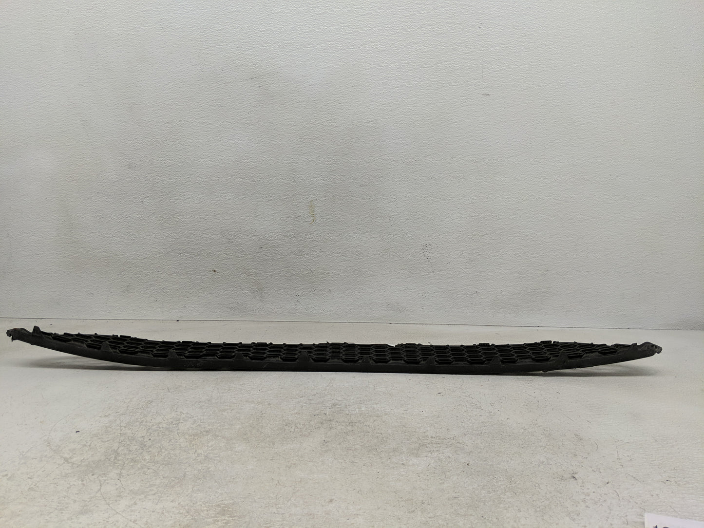2021 Subaru Xv Front Grille Bumper Not Included - Oemusedautoparts1.com