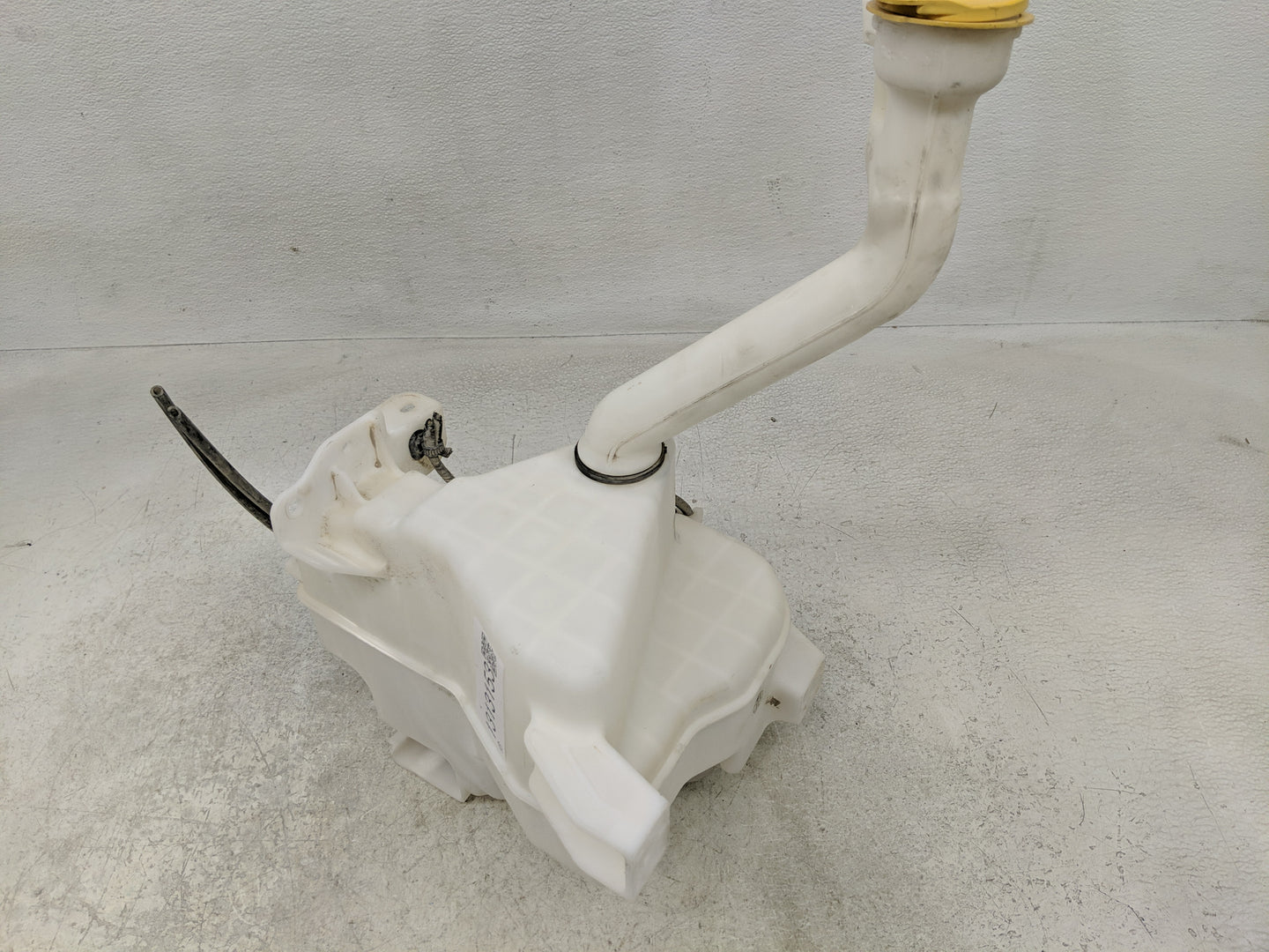 2021 Subaru Xv Windshield Washer Fluid Reservoir Bottle Oem - Oemusedautoparts1.com