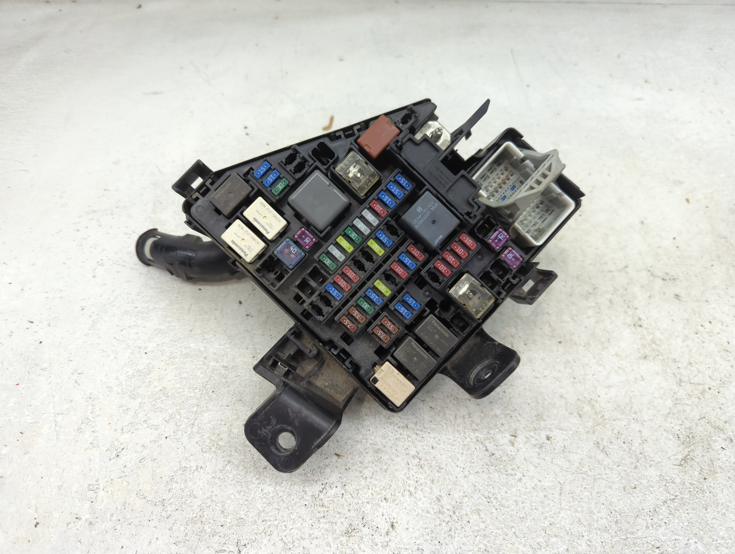 2021 Subaru Xv Fusebox Fuse Box Panel Relay Module P/N:MB504100B Fits OEM Used Auto Parts - Oemusedautoparts1.com