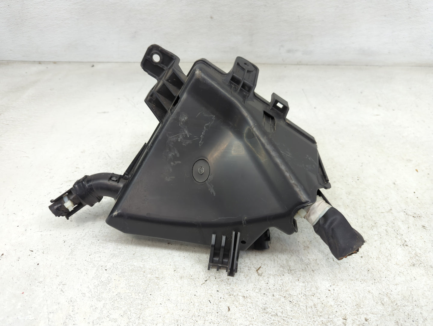 2021 Subaru Xv Fusebox Fuse Box Panel Relay Module P/N:MB504100B Fits OEM Used Auto Parts - Oemusedautoparts1.com