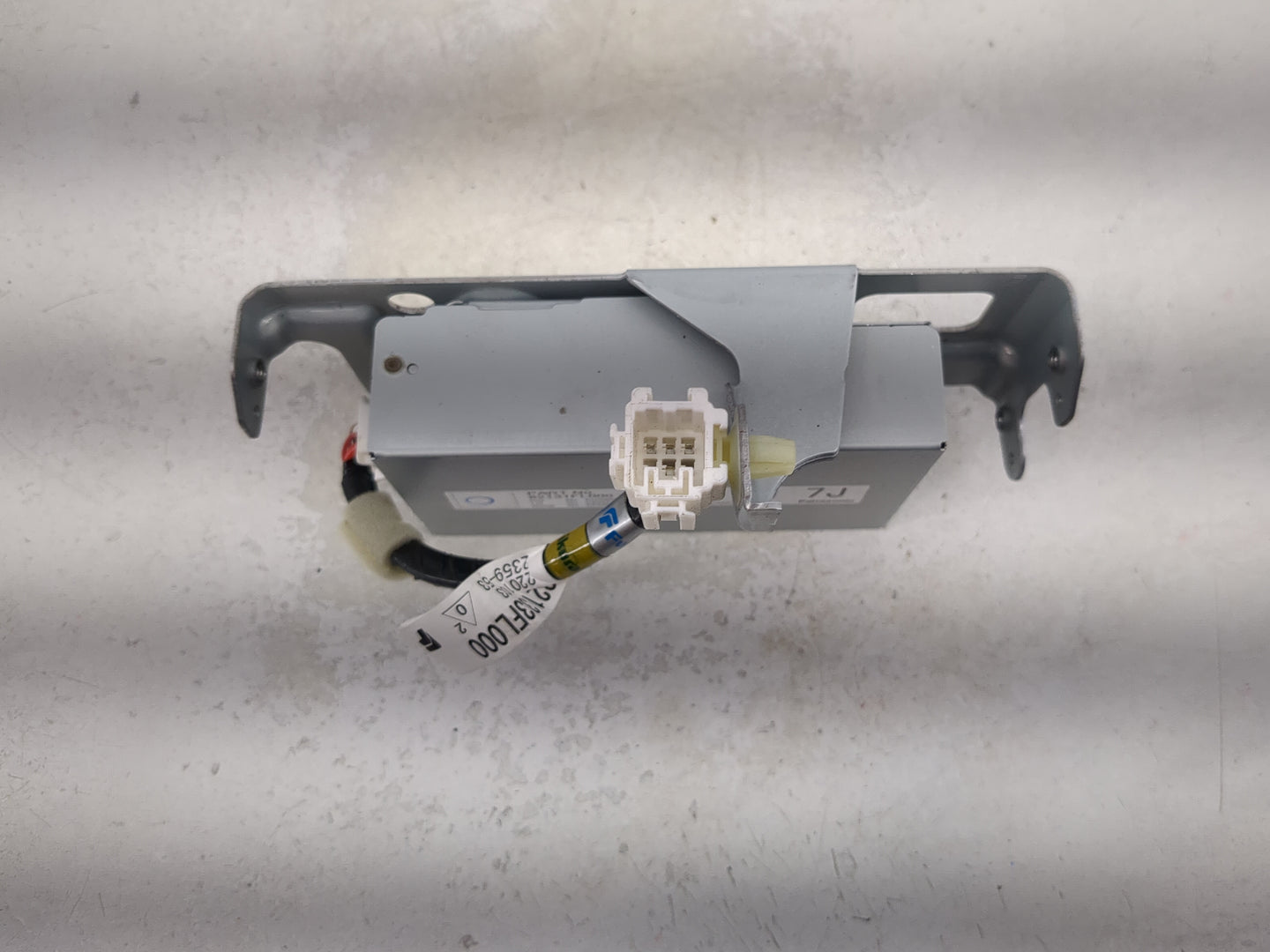 2021 Subaru Xv Radio AM FM Cd Player Receiver Replacement P/N:82131FL000 EUV9SR057DJ Fits Fits 2022 OEM Used Auto Parts - Oe
