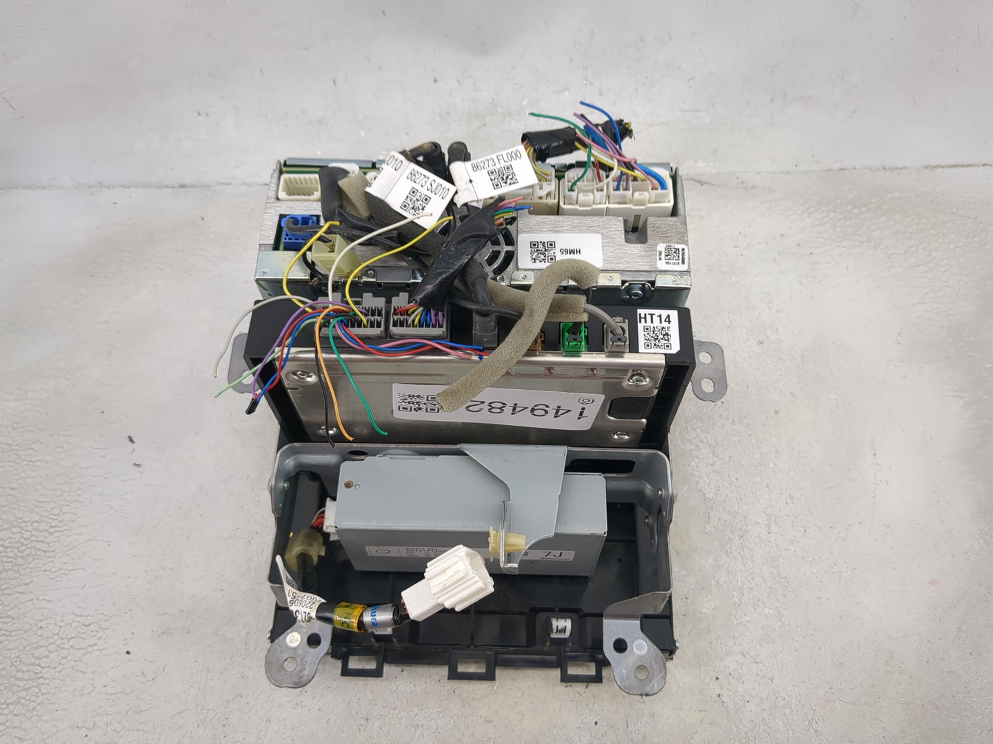 2021 Subaru Xv Radio AM FM Cd Player Receiver Replacement P/N:82131FL000 86273FL000 Fits Fits 2022 OEM Used Auto Parts - Oem