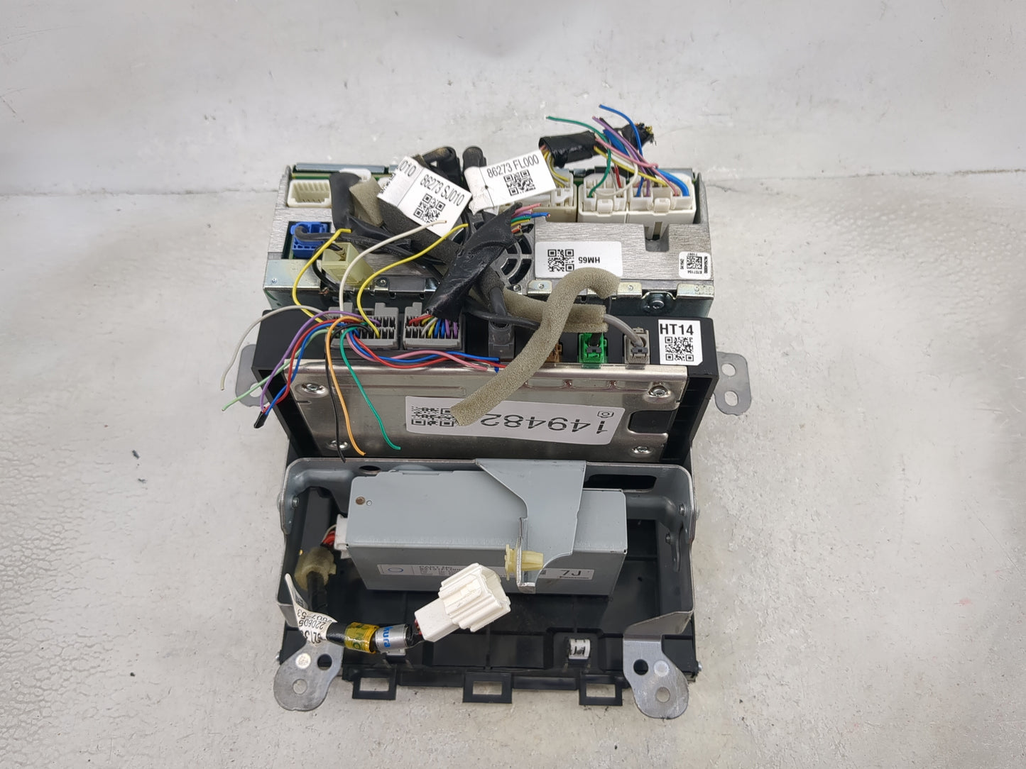 2021 Subaru Xv Radio AM FM Cd Player Receiver Replacement P/N:82131FL000 86273FL000 Fits Fits 2022 OEM Used Auto Parts - Oem