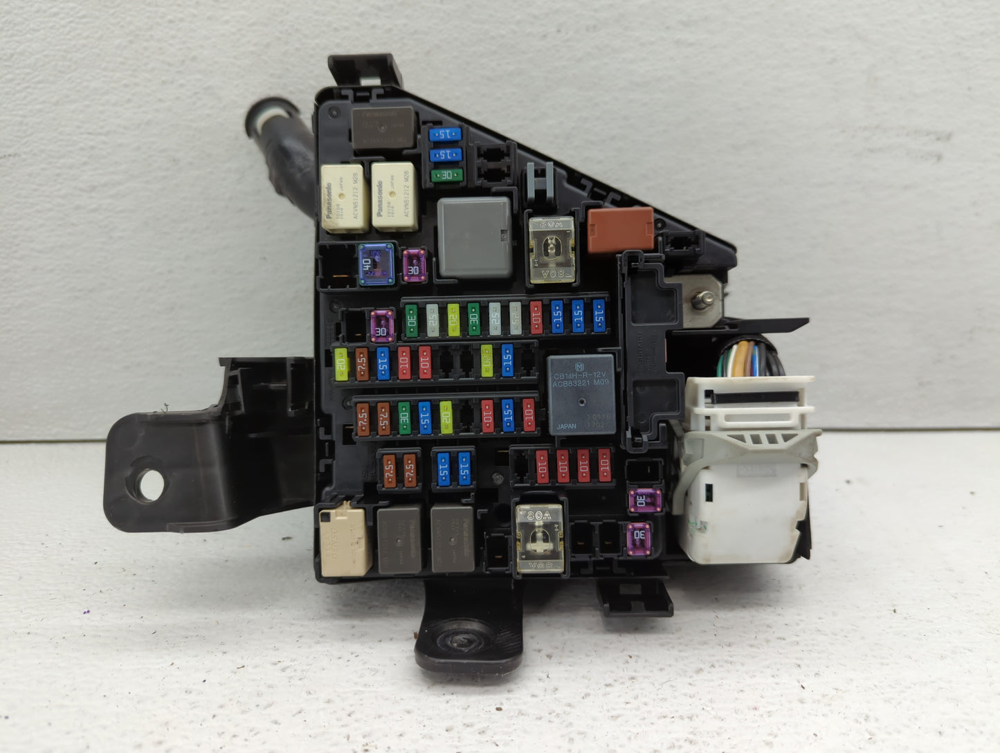 2021 Subaru Xv Fusebox Fuse Box Panel Relay Module P/N:MB703400B Fits OEM Used Auto Parts - Oemusedautoparts1.com