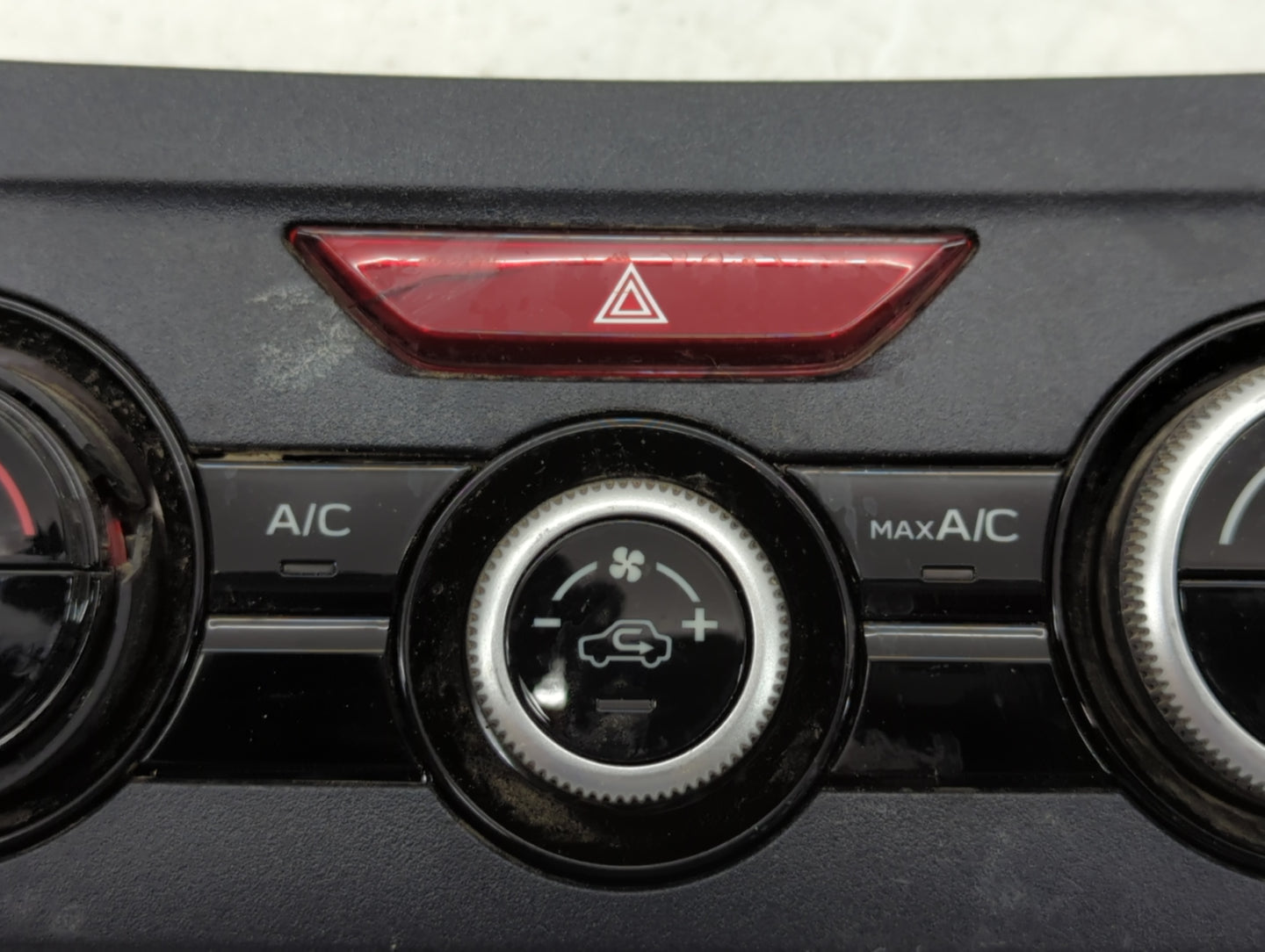 2021 Subaru Xv Climate Control Module Temperature AC/Heater Replacement P/N:72311FL740 237050-3501 Fits OEM Used Auto Parts 