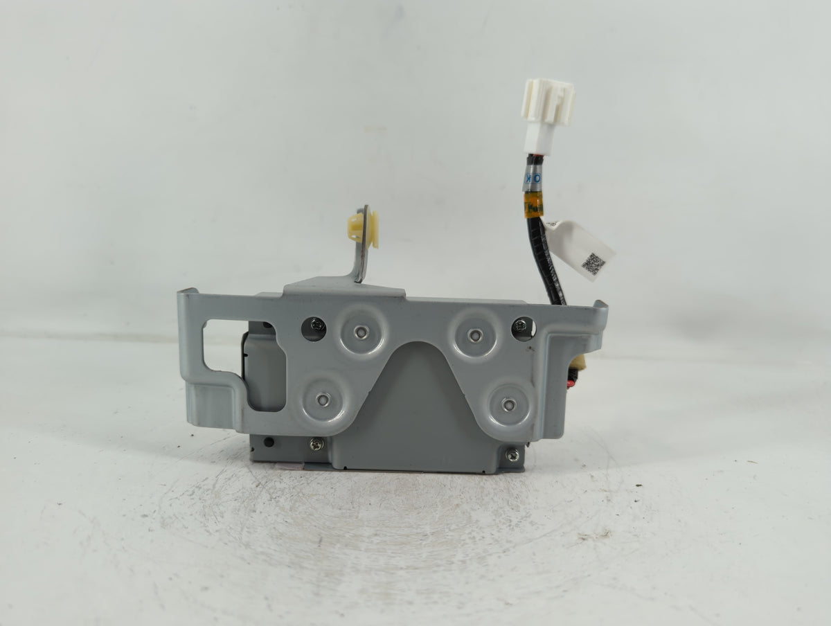 Subaru Xv Am Fm Cd Player Radio Receiver 755934 - Oemusedautoparts1.com