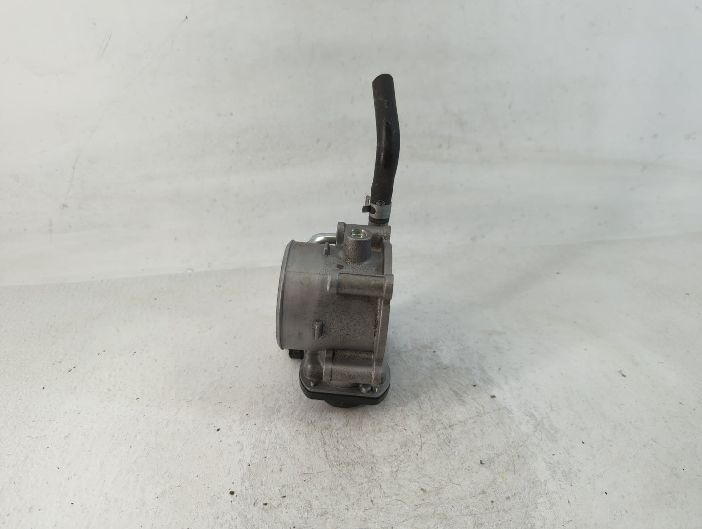 2021 Subaru Xv Throttle Body P/N:16112AA470 Fits Fits 2017 2018 2019 2020 2022 OEM Used Auto Parts - Oemusedautoparts1.com