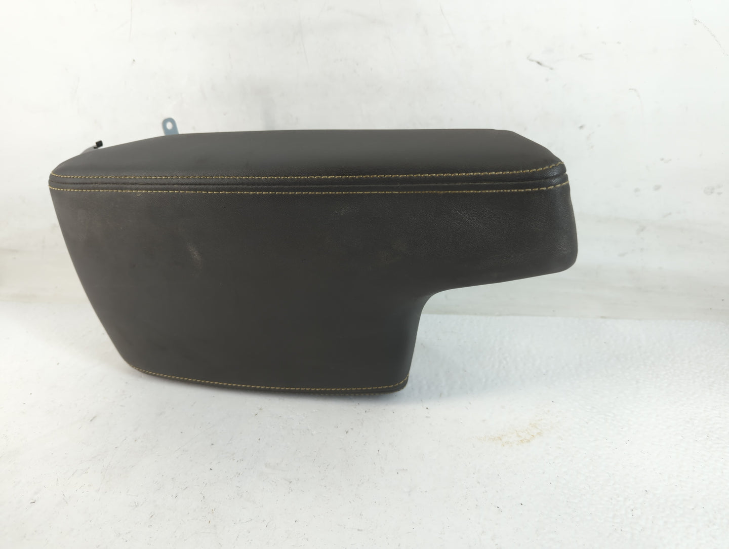 2021 Subaru Xv Center Console Armrest Cover Lid Fits OEM Used Auto Parts - Oemusedautoparts1.com