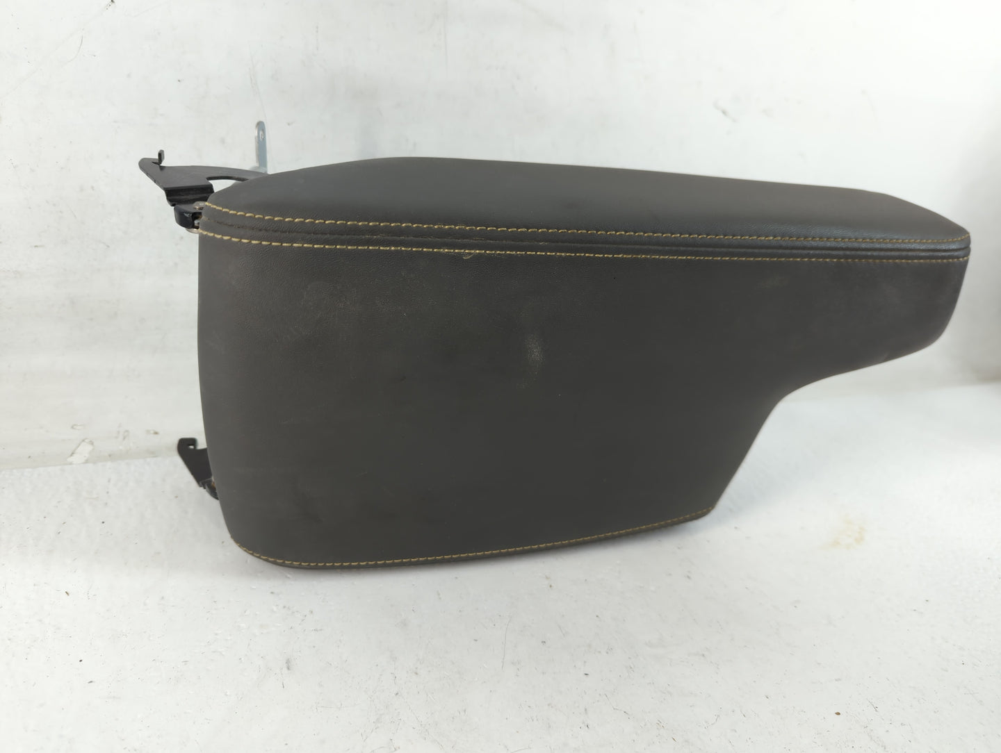 2021 Subaru Xv Center Console Armrest Cover Lid Fits OEM Used Auto Parts - Oemusedautoparts1.com