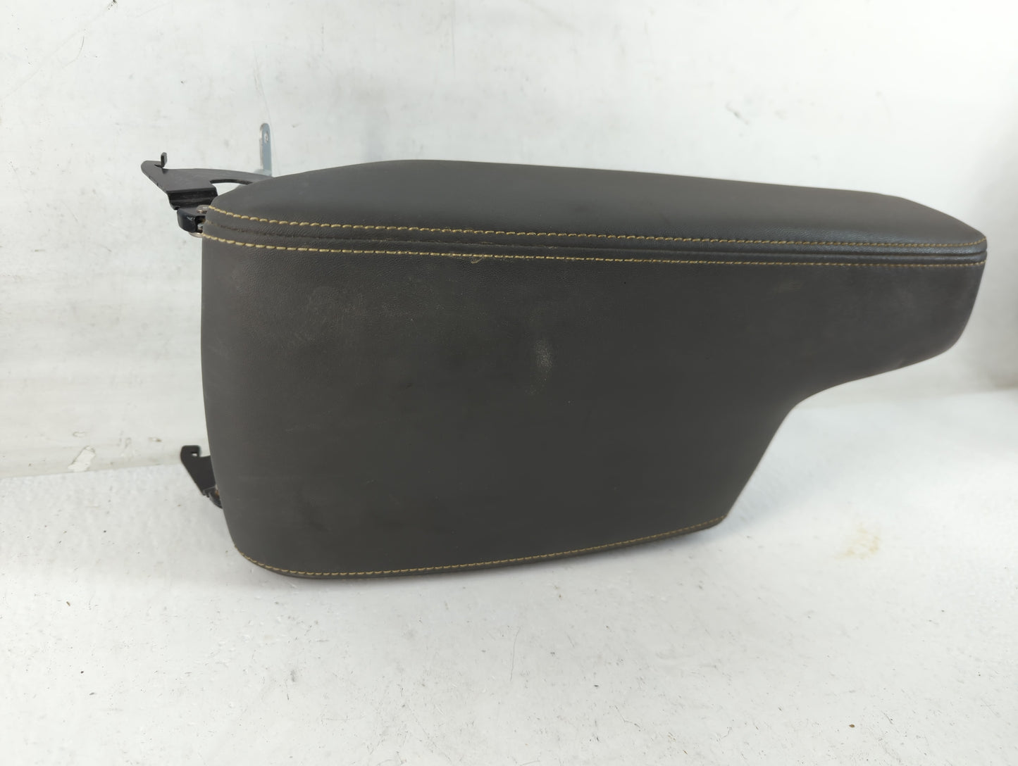 2021 Subaru Xv Center Console Armrest Cover Lid Fits OEM Used Auto Parts - Oemusedautoparts1.com