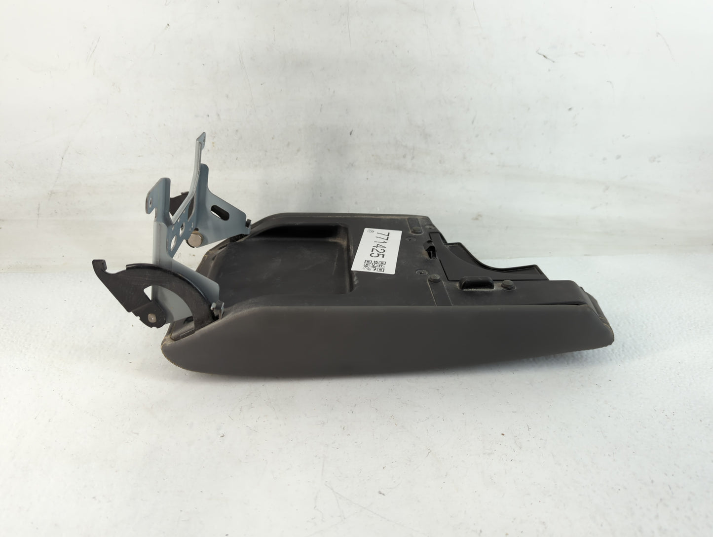 2021 Subaru Xv Center Console Armrest Cover Lid Fits OEM Used Auto Parts - Oemusedautoparts1.com