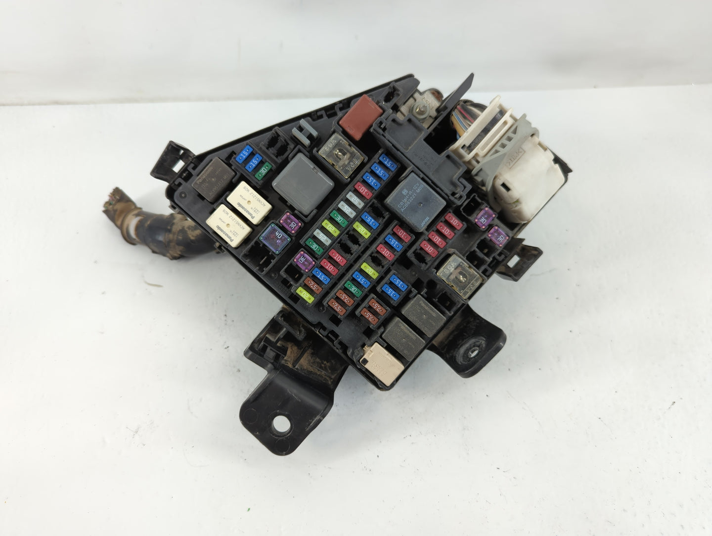 2021 Subaru Xv Fusebox Fuse Box Panel Relay Module P/N:MB504105B Fits OEM Used Auto Parts - Oemusedautoparts1.com