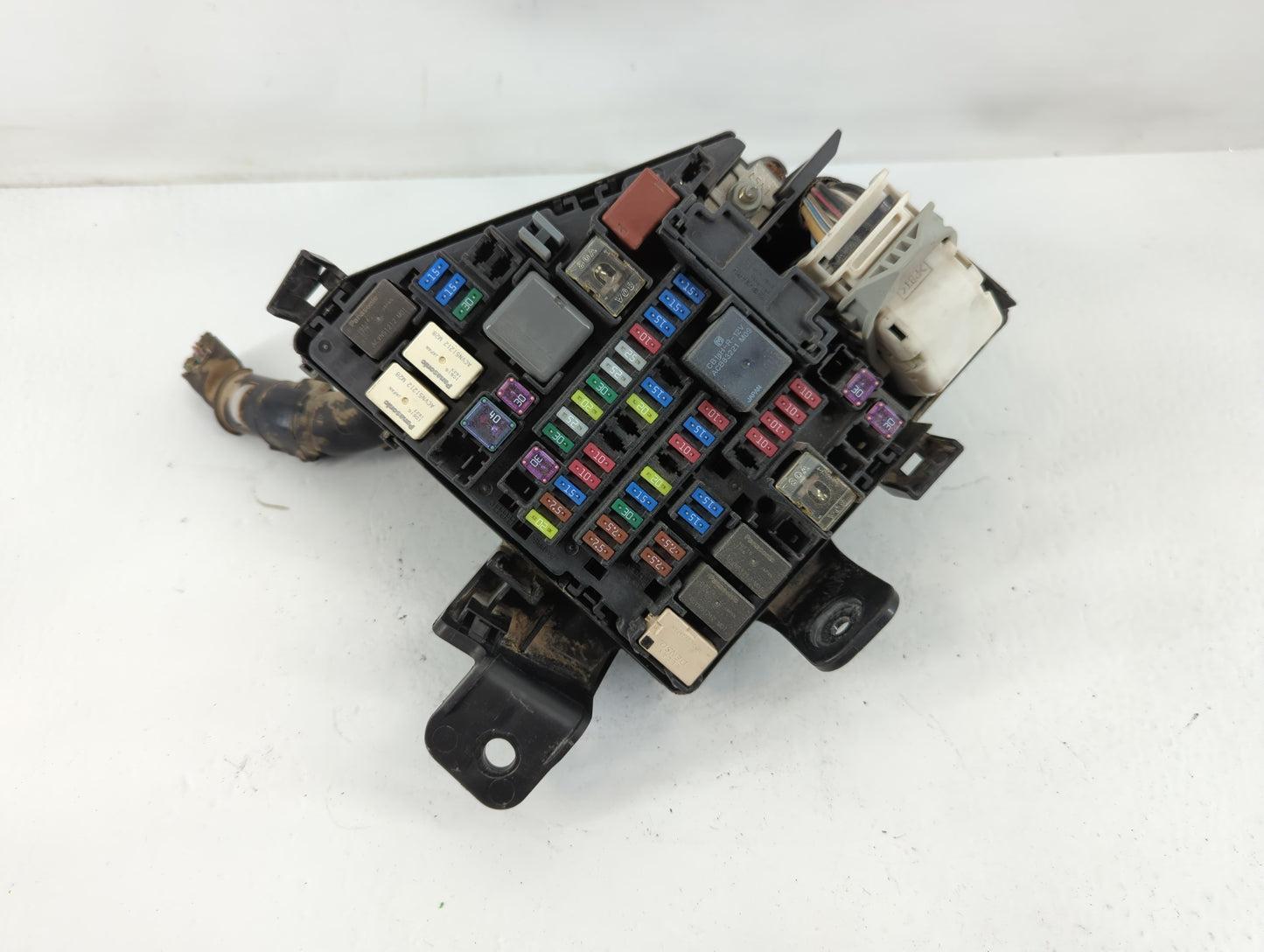 2021 Subaru Xv Fusebox Fuse Box Panel Relay Module P/N:MB504105B Fits OEM Used Auto Parts - Oemusedautoparts1.com