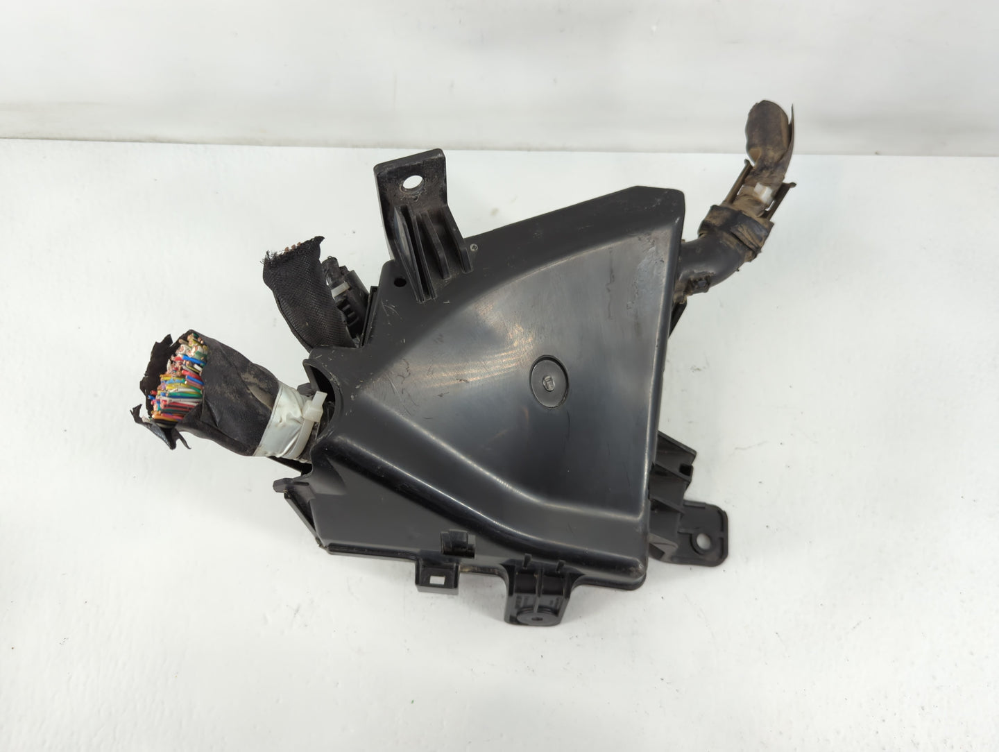 2021 Subaru Xv Fusebox Fuse Box Panel Relay Module P/N:MB504105B Fits OEM Used Auto Parts - Oemusedautoparts1.com