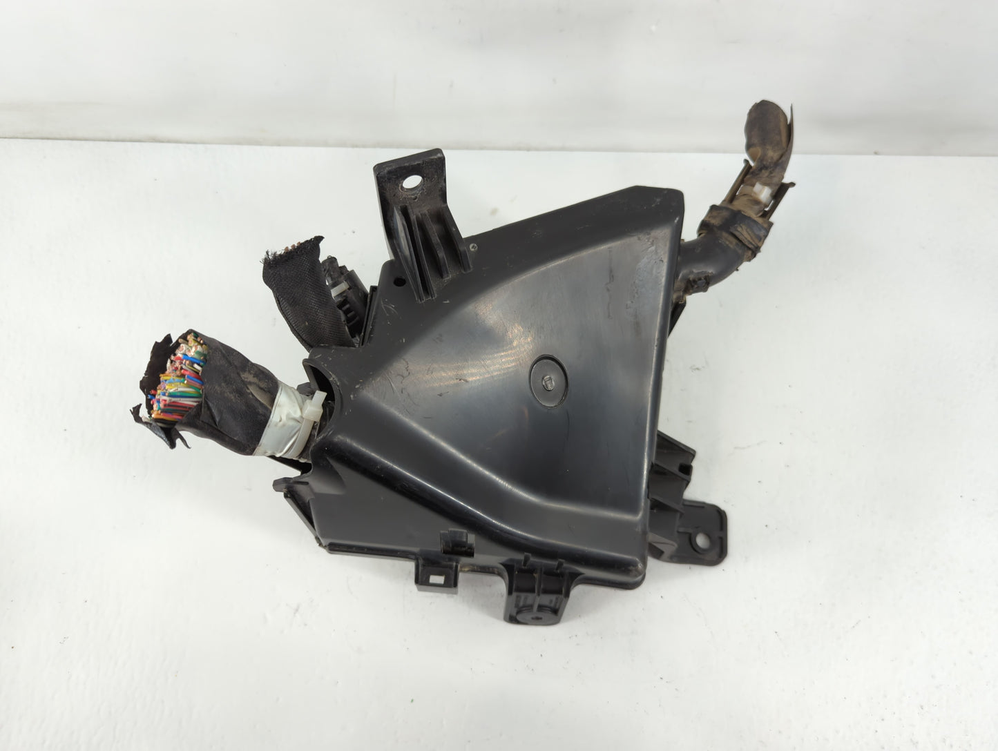 2021 Subaru Xv Fusebox Fuse Box Panel Relay Module P/N:MB504105B Fits OEM Used Auto Parts - Oemusedautoparts1.com