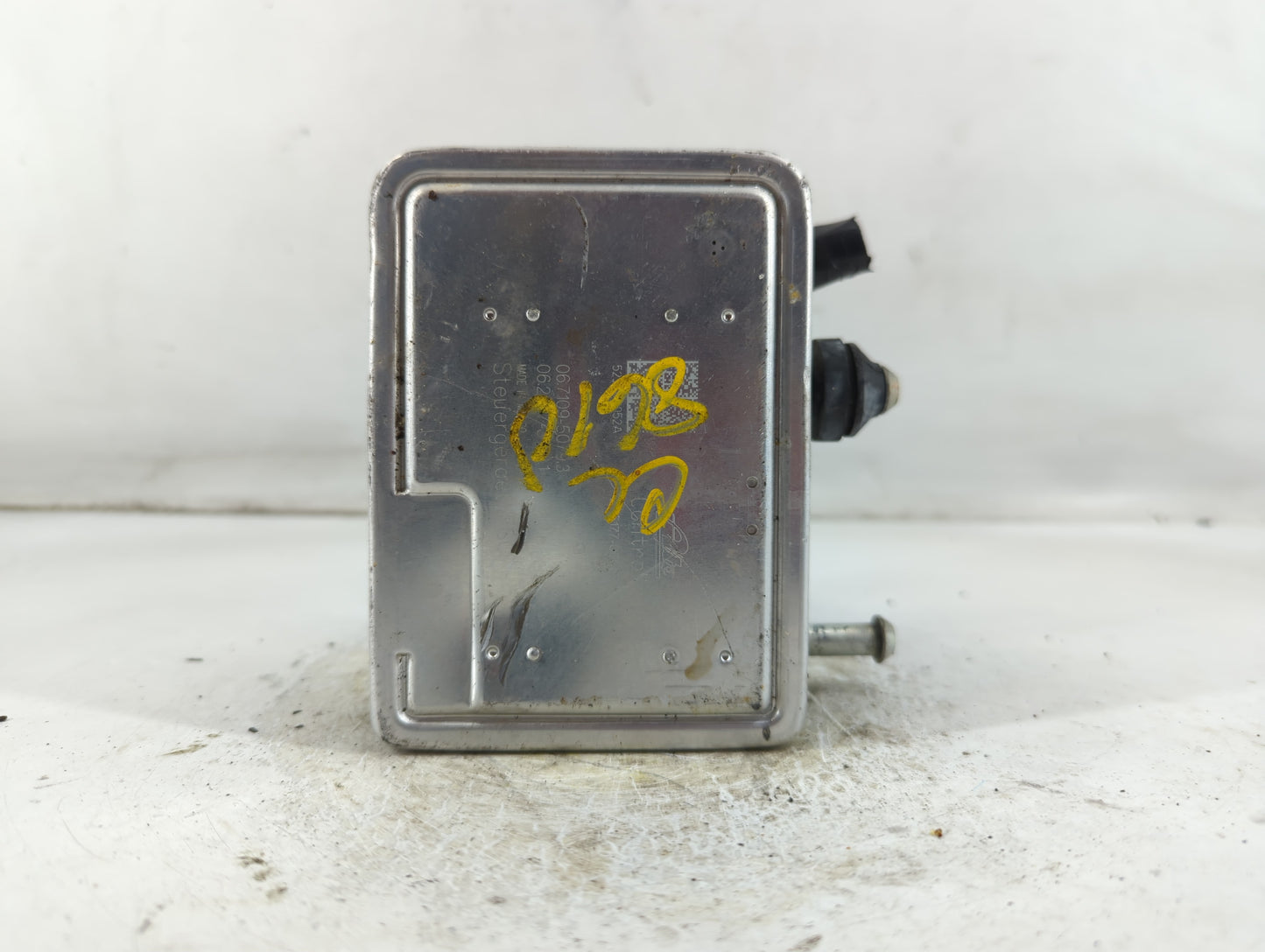 2021 Subaru Xv ABS Pump Control Module Replacement P/N:27536FL230 Fits OEM Used Auto Parts - Oemusedautoparts1.com