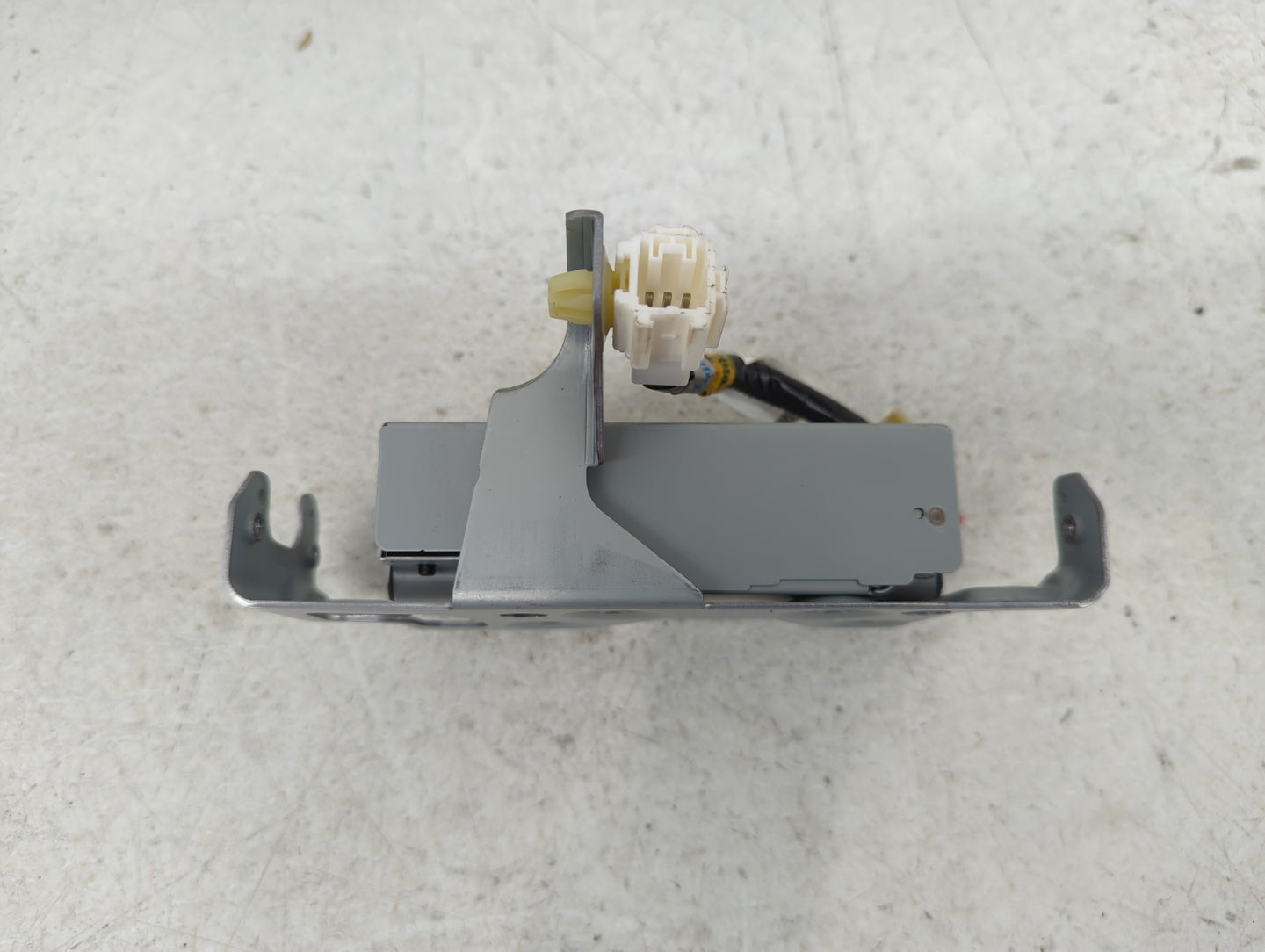 2021 Subaru Xv Crosstrek Radio AM FM Cd Player Receiver Replacement P/N:82131FL000 Fits Fits 2022 OEM Used Auto Parts - Oemu