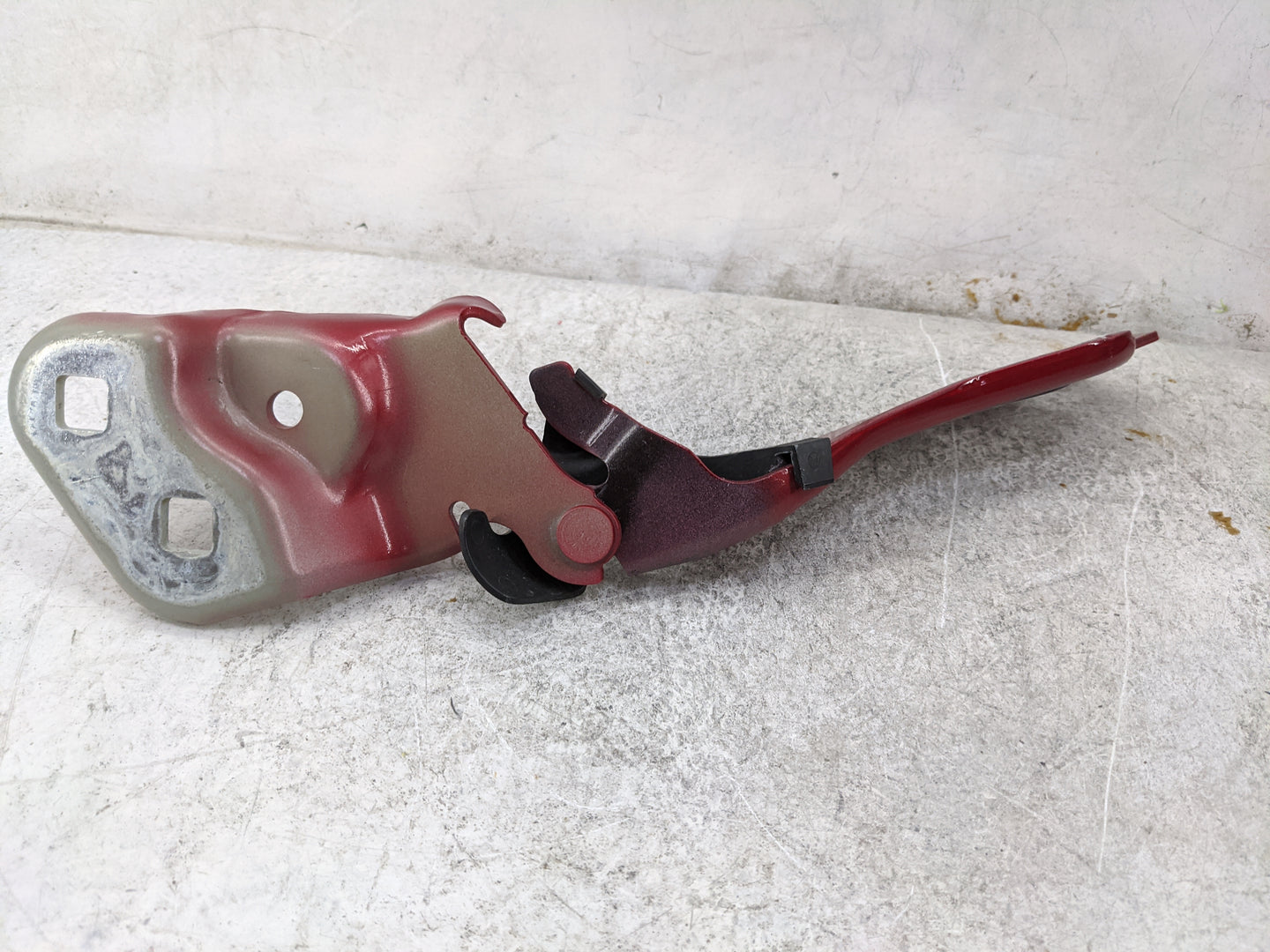 2021 Tesla Model 3 Driver Hood Hinge Red - Oemusedautoparts1.com