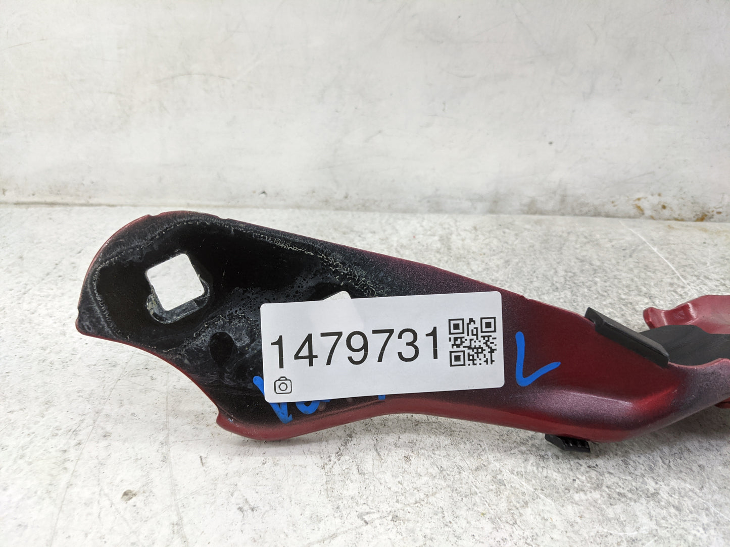 2021 Tesla Model 3 Driver Hood Hinge Red - Oemusedautoparts1.com
