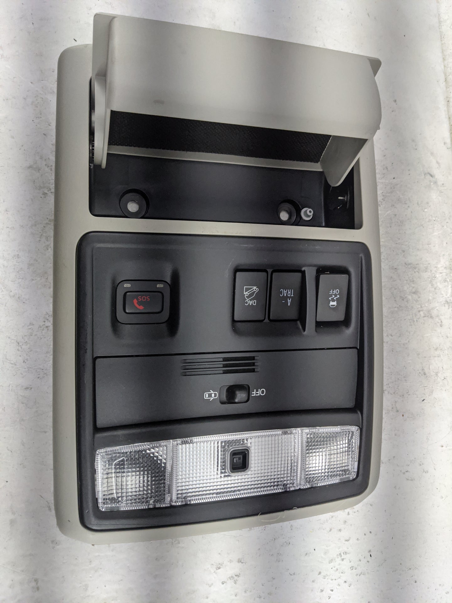 2014-2022 Toyota 4runner Overhead Console W/rear Climate Control - Oemusedautoparts1.com