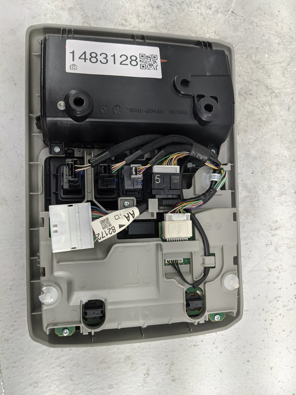 2014-2022 Toyota 4runner Overhead Console W/rear Climate Control - Oemusedautoparts1.com