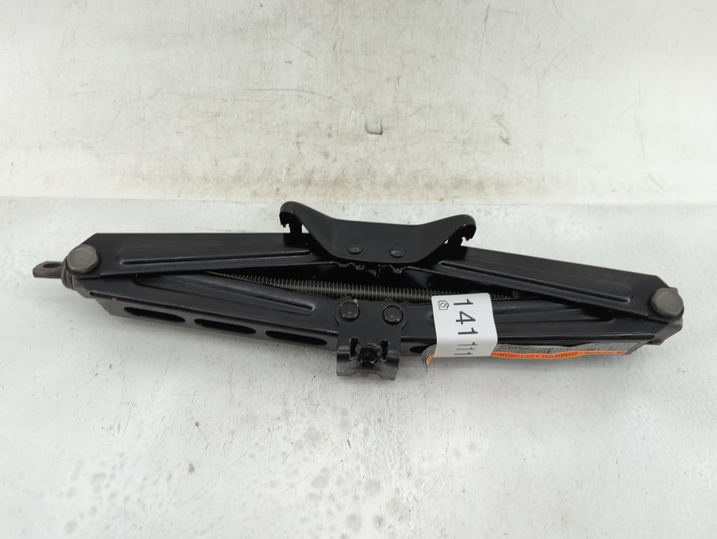 2021 Toyota C-hr Spare Scissor Car Jack 1411116 - Oemusedautoparts1.com