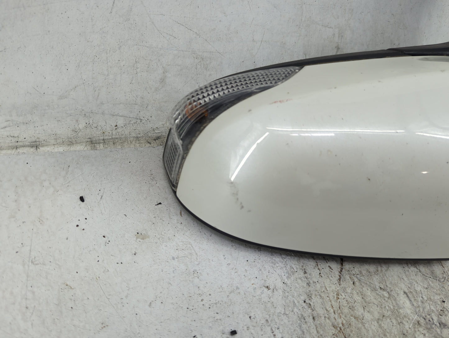 2019-2022 Toyota C-Hr Driver Side View Mirror - Left Door Mirror OEM Used - Oemusedautoparts1.com
