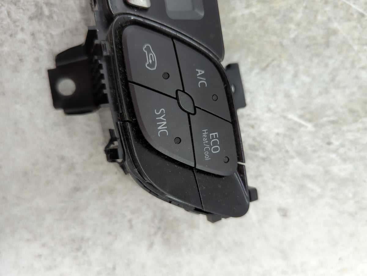 2020-2022 Toyota C-Hr Climate Control Module Temperature AC/Heater Replacement P/N:75K165 Fits Fits 2020 2021 2022 OEM Used 