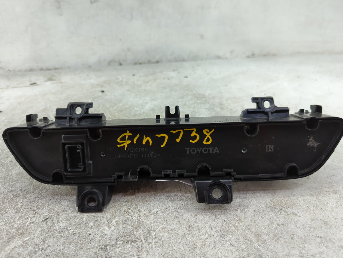 2020-2022 Toyota C-Hr Climate Control Module Temperature AC/Heater Replacement P/N:75K165 Fits Fits 2020 2021 2022 OEM Used 