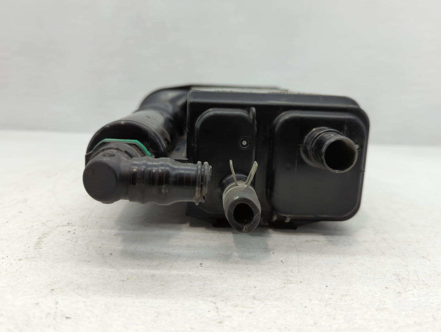 2021 Toyota C-hr Fuel Vapor Charcoal Canister - Oemusedautoparts1.com