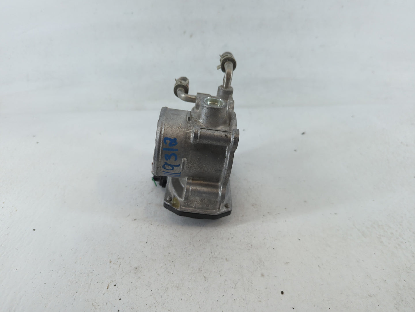 2018-2022 Toyota C-Hr Throttle Body P/N:22030-37040 Fits Fits 2013 2014 2018 2019 2020 2021 2022 OEM Used Auto Parts - Oemus