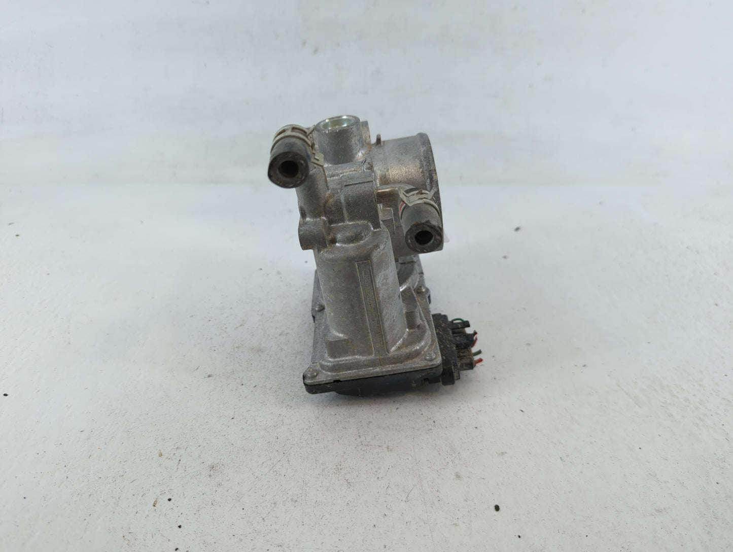 2018-2022 Toyota C-Hr Throttle Body P/N:22030-37040 Fits Fits 2013 2014 2018 2019 2020 2021 2022 OEM Used Auto Parts - Oemus