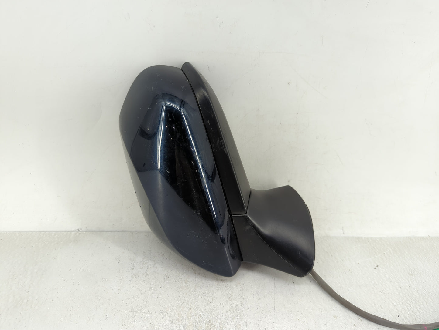 2018-2022 Toyota Camry Driver Side View Mirror - Left Door Mirror OEM Used - Oemusedautoparts1.com